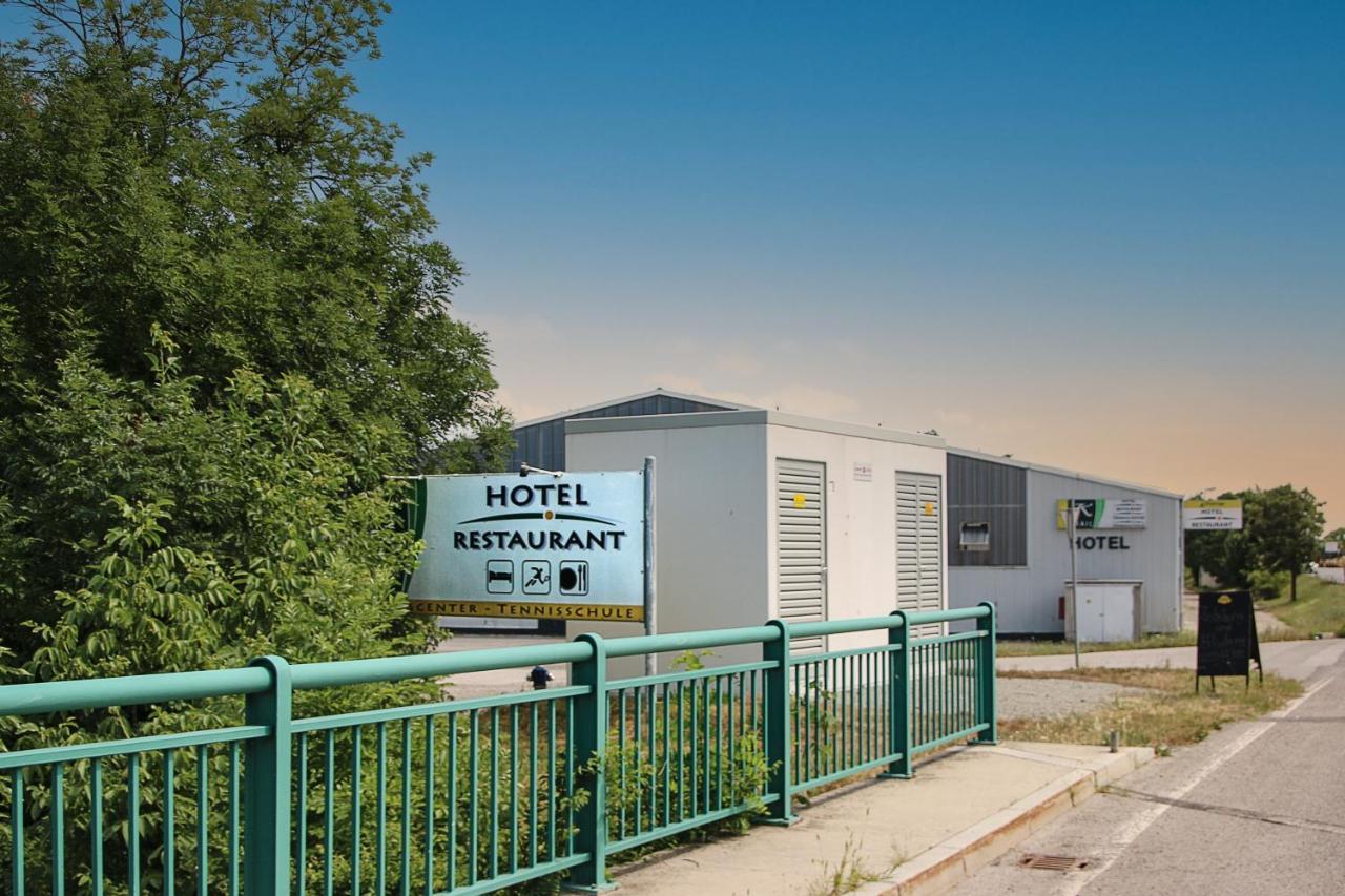 Hotel Khail Maria Lanzendorf Exterior foto